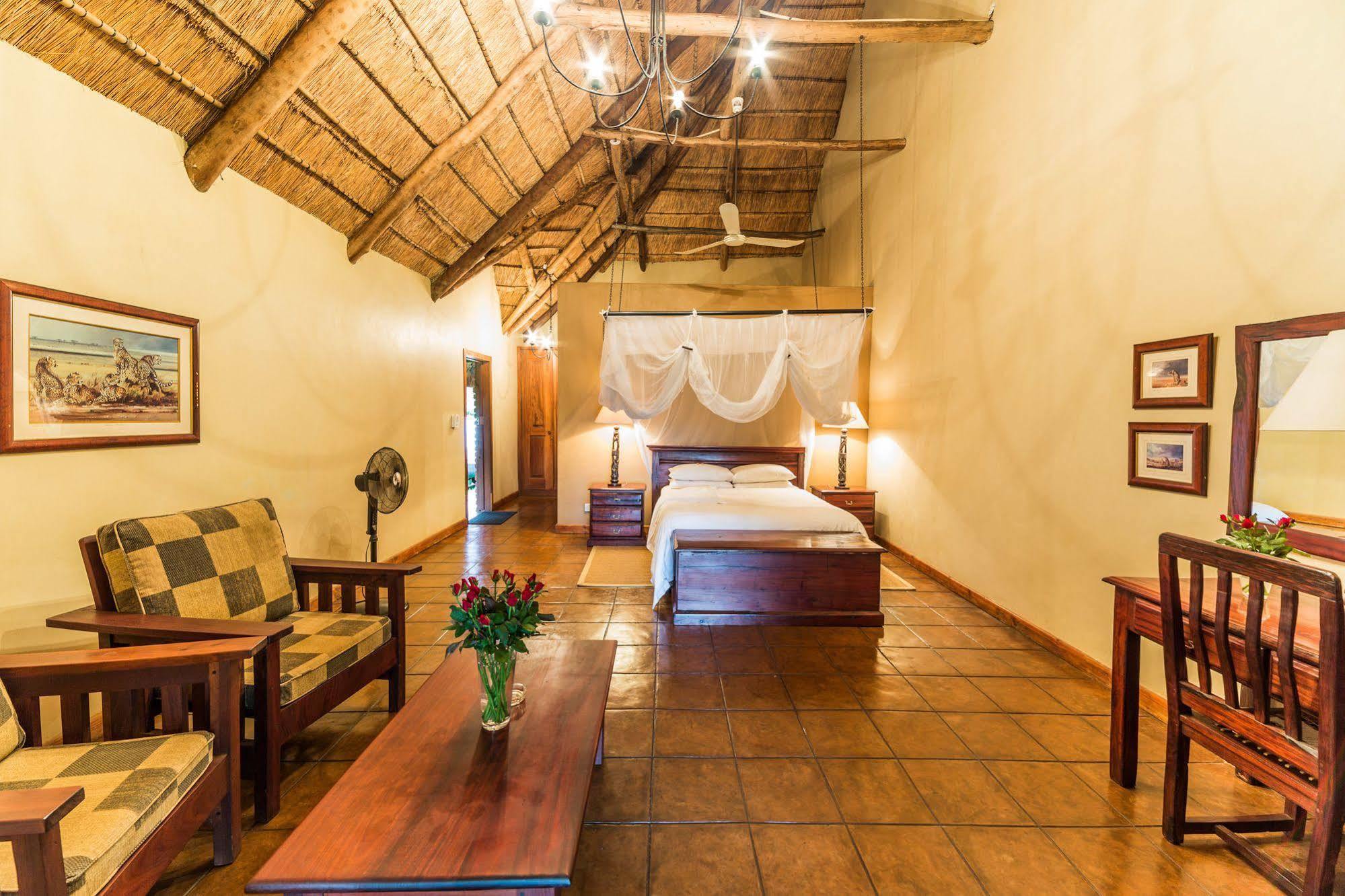 Kumbali Country Lodge Lilongwe Eksteriør billede