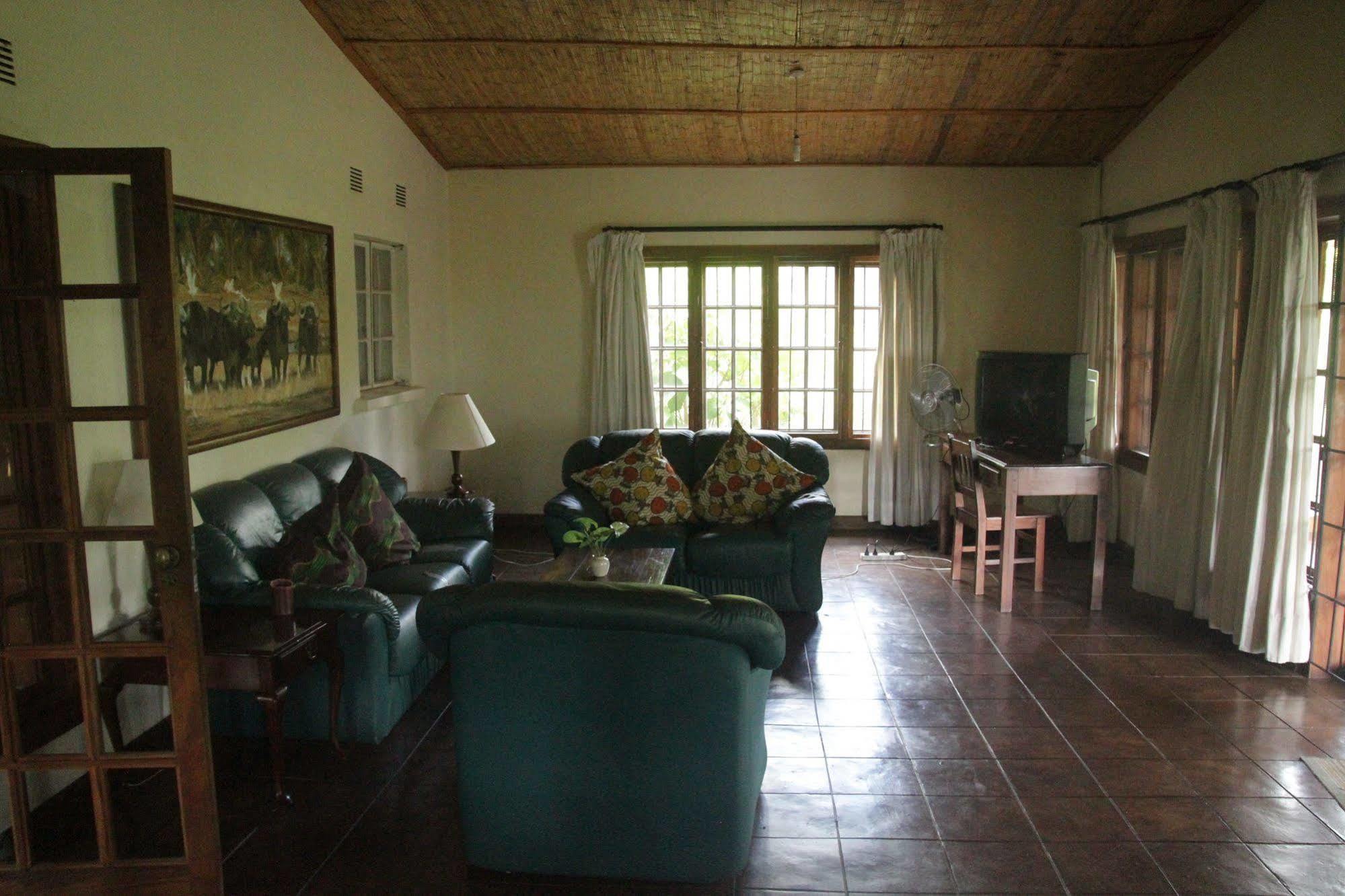 Kumbali Country Lodge Lilongwe Eksteriør billede